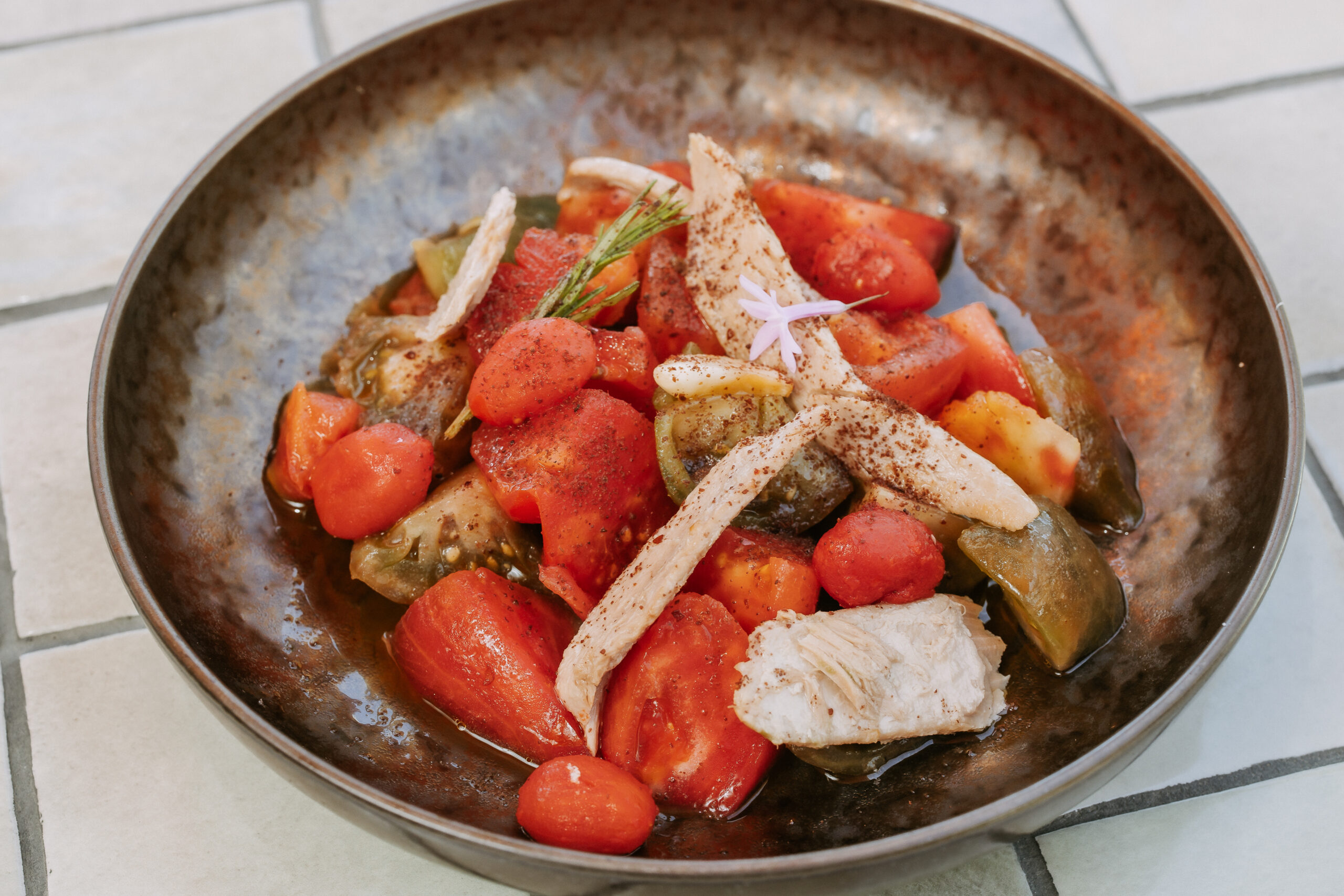Seasonal tomato with northern bonito loin