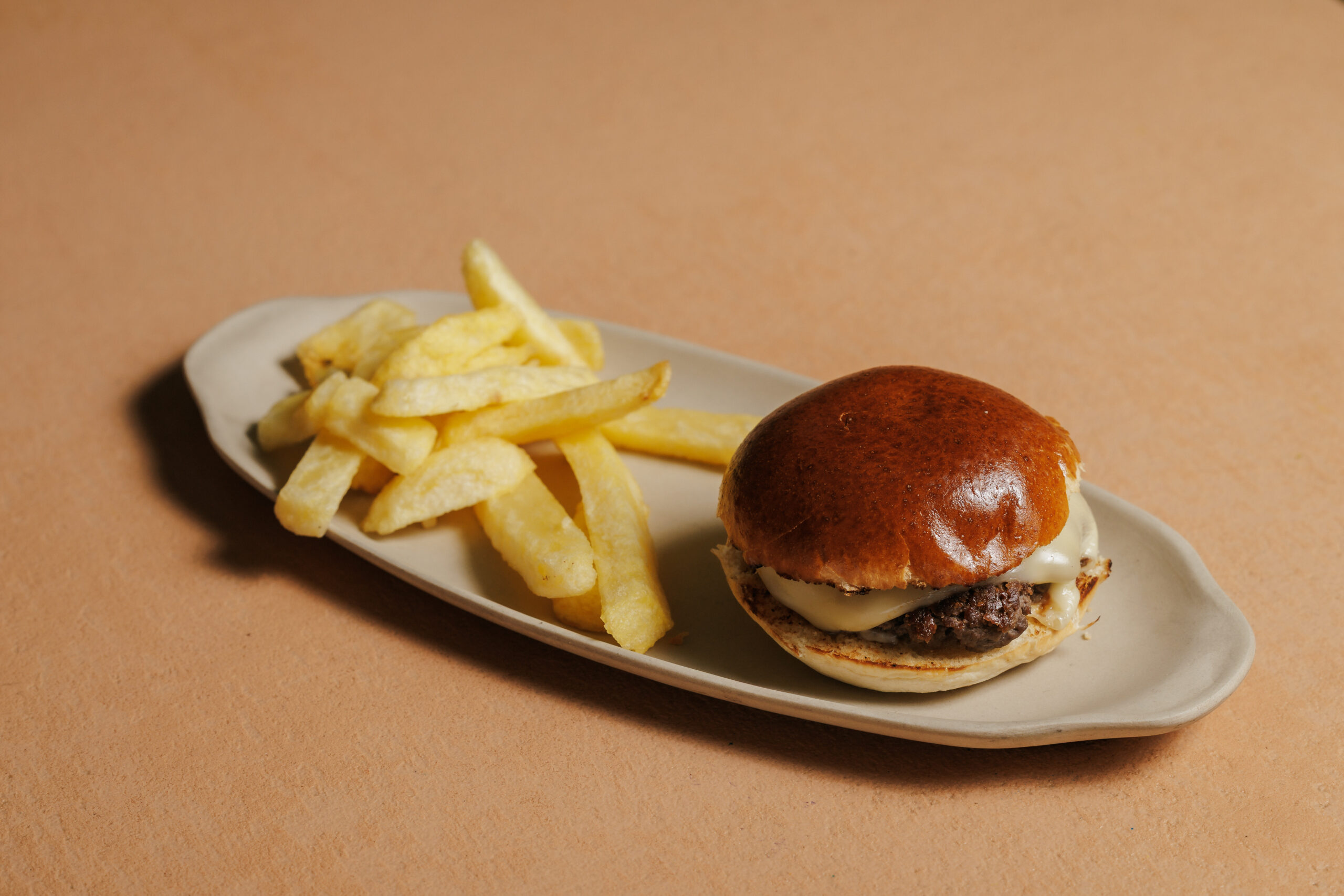 Mini hamburguesa de ternera con patatas
