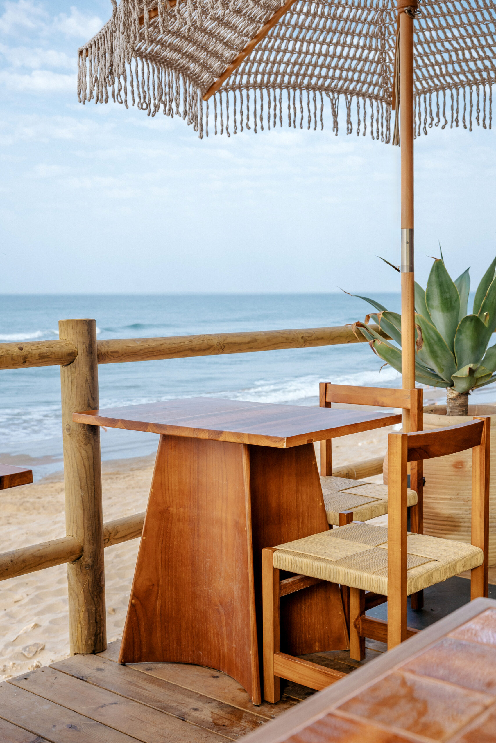Tony's Beach Marbella junto al mar