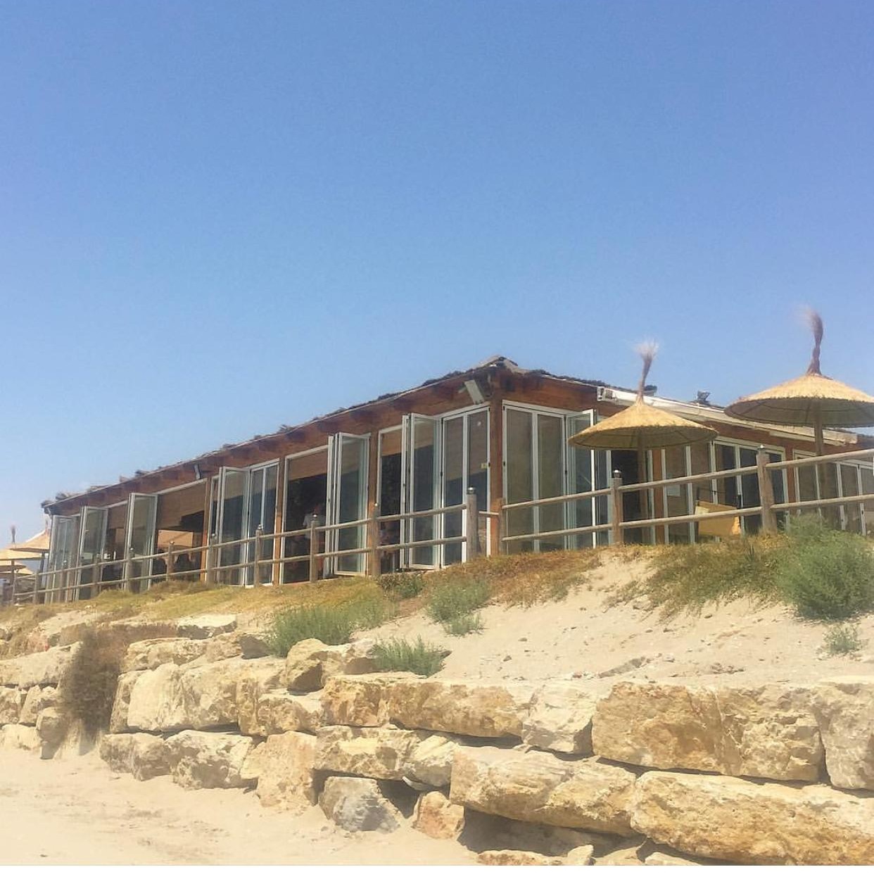 Antiguo Tony's desde la playa